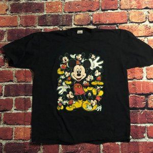 Mickey Mouse Velva Sheen shirt in Size XL